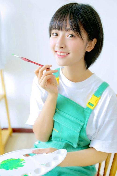 女人被男人操到呻吟声不断视频